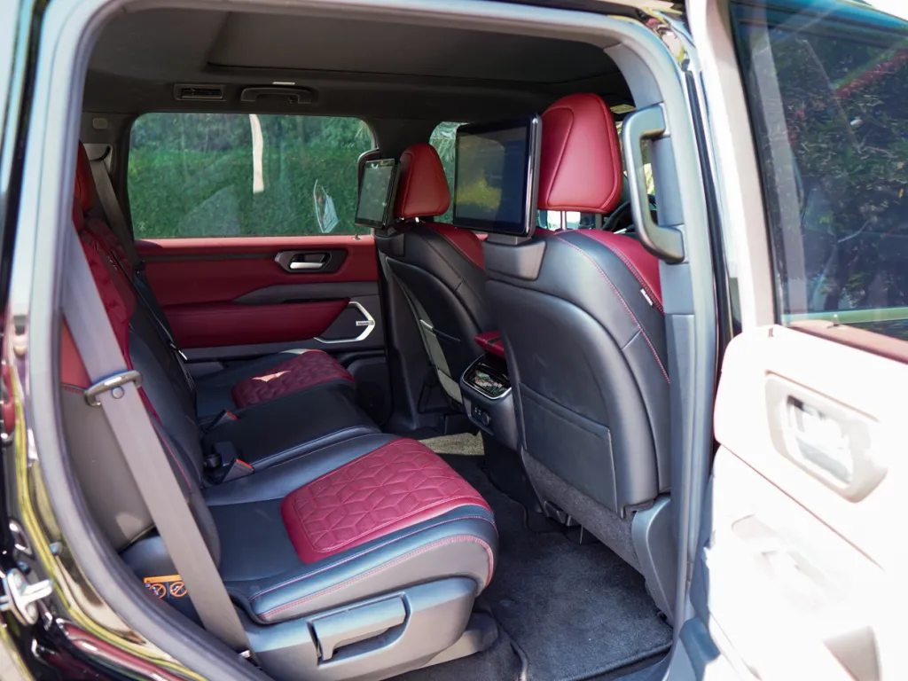 Nissan Patrol Platinum Twin Turbo V6T 2025 #5